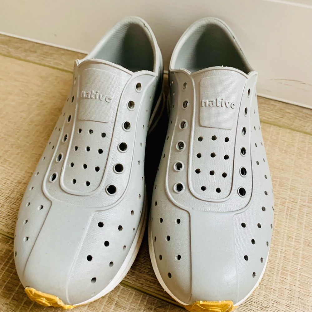 Native kids Casual Slip-On Shoes - Gray